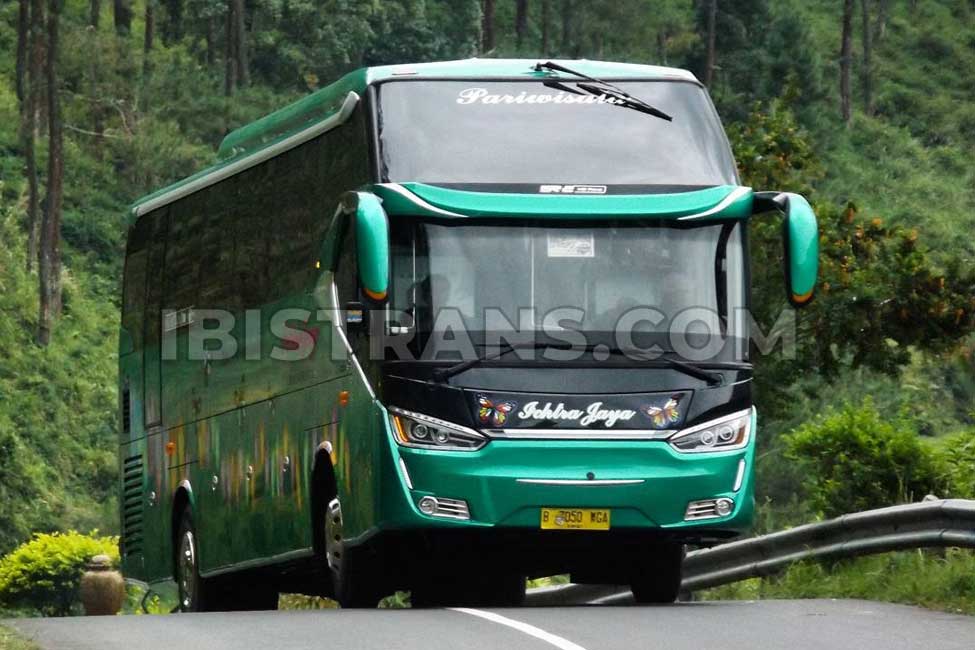 ibistrans.com bus pariwisata tangerang Ichtra Jaya Legacy Sr2 HD Prime